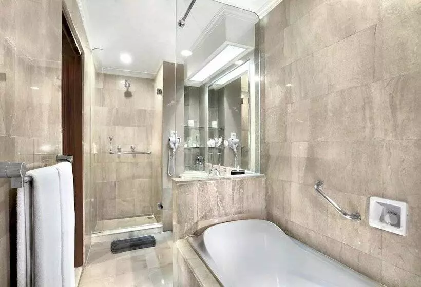 Aston Tropicana Hotel Bandung