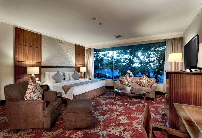 Aston Tropicana Hotel Bandung