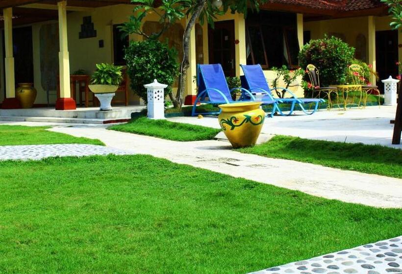 בית מלון כפרי Bali Seascape Beach Club