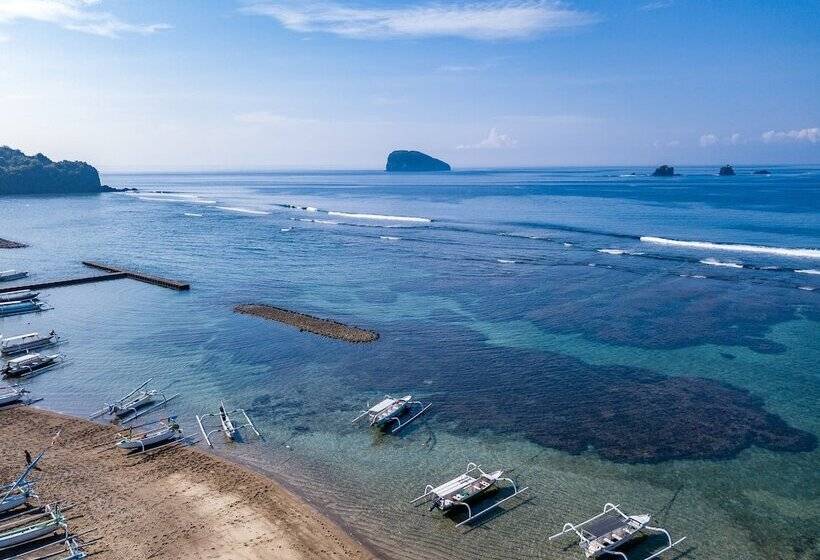 בית מלון כפרי Bali Seascape Beach Club