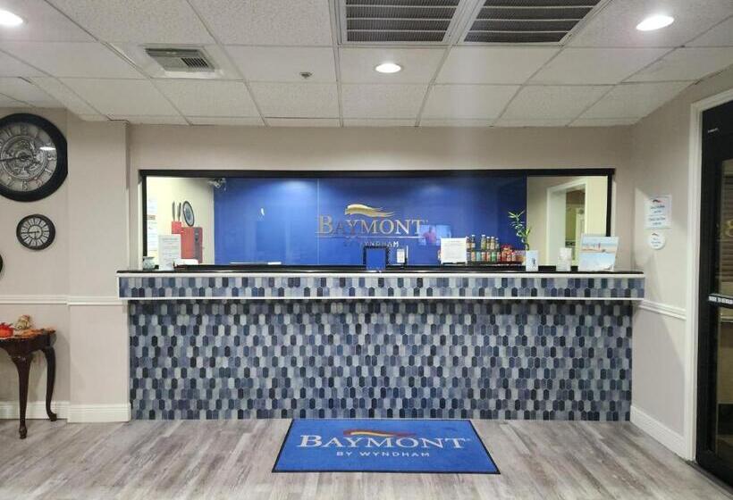 فندق Baymont By Wyndham Houston Brookhollow