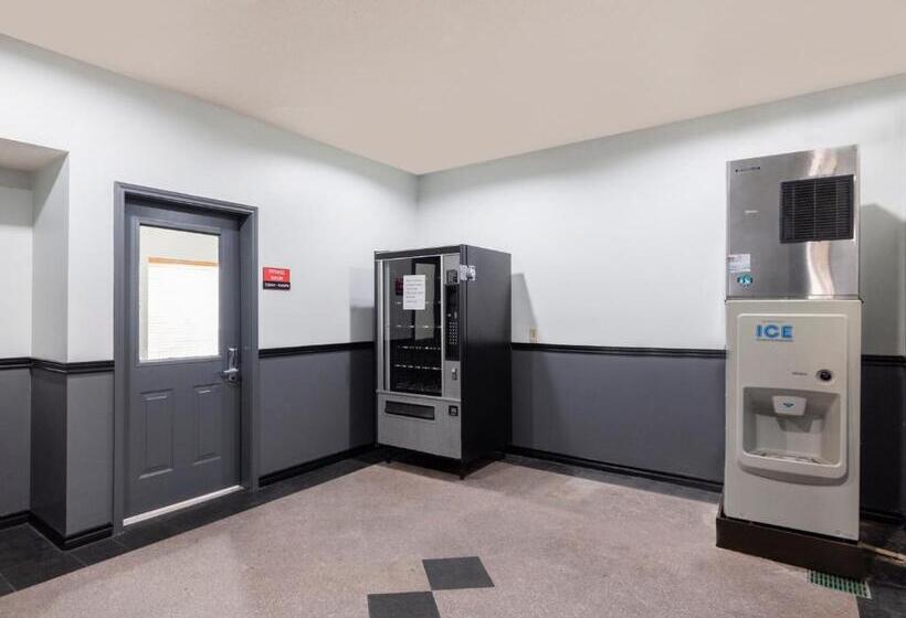 فندق Baymont By Wyndham Houston Brookhollow