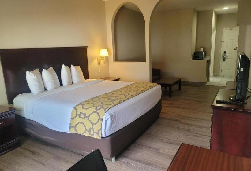 فندق Baymont By Wyndham Houston Brookhollow