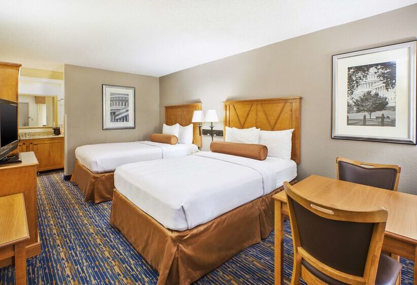 בית מלון כפרי Best Western Dulles Airport Inn