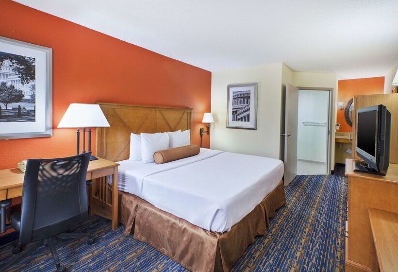 בית מלון כפרי Best Western Dulles Airport Inn