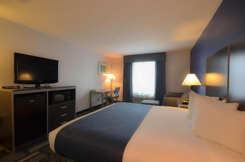 هتل Best Western Galleria Inn & Suites
