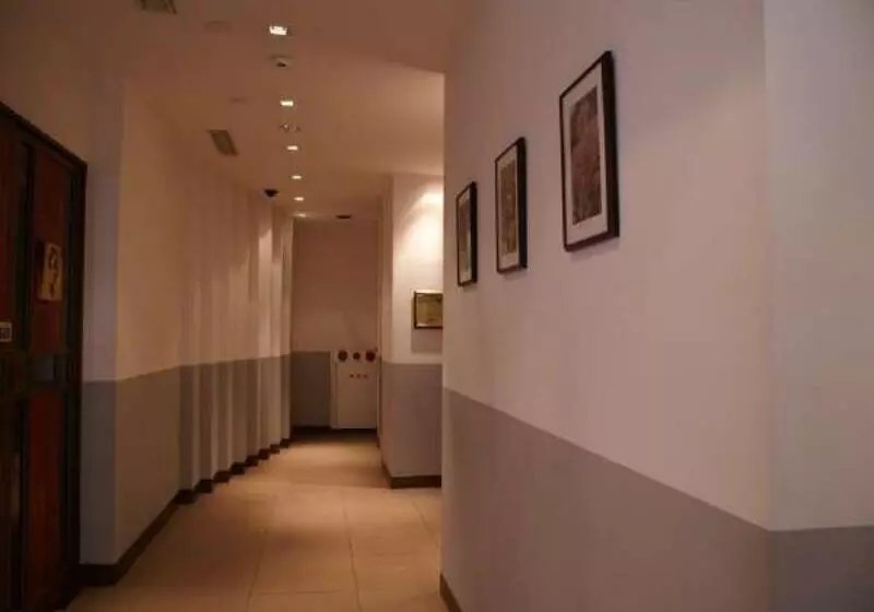 Court Hotel Fukuoka Tenjin