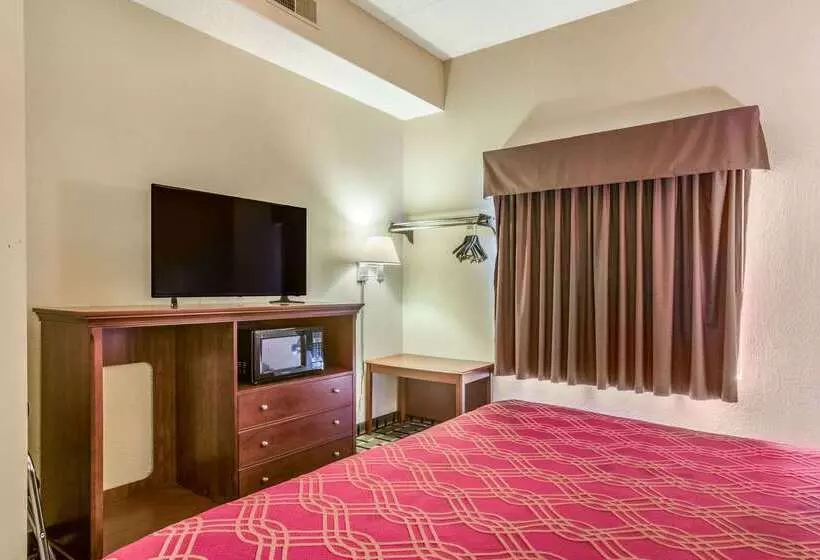 فندق Econo Lodge Inn & Suites Marietta