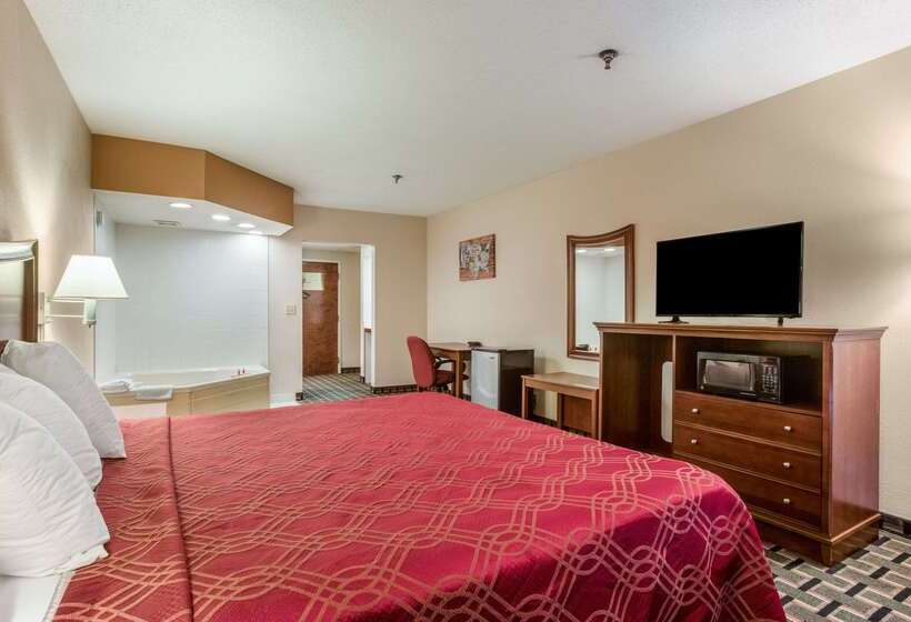 فندق Econo Lodge Inn & Suites Marietta