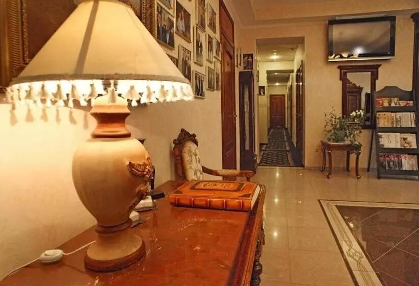 Gallery Hotel Gintama Apgrade