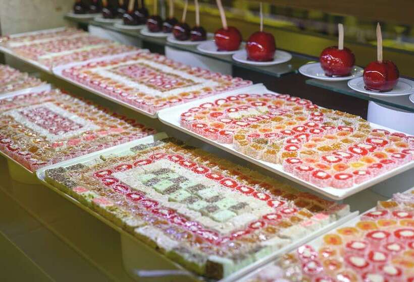 Отель Green Max