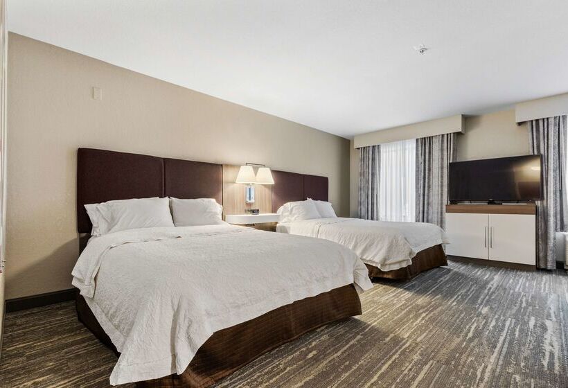 هتل Hampton Inn & Suites Colorado Springs/air Force Academy