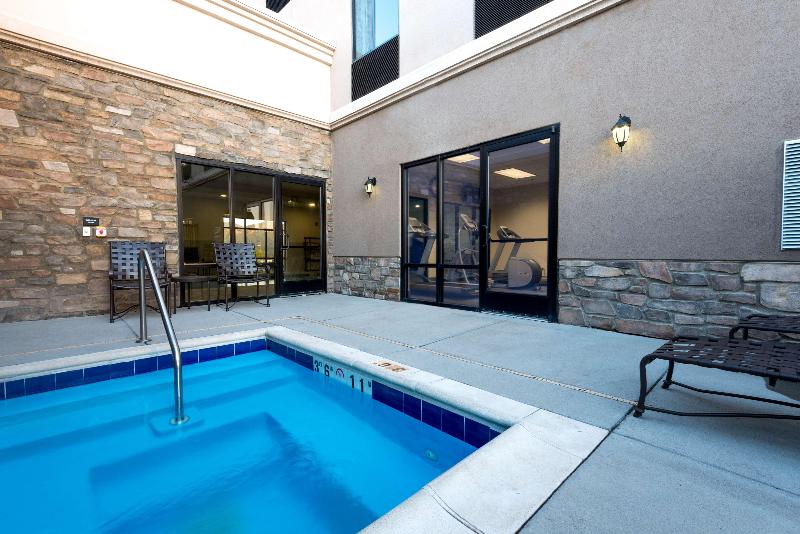 هتل Hampton Inn & Suites Colorado Springs/air Force Academy