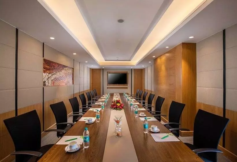 호텔 Holiday Inn Agra Mg Road An Ihg