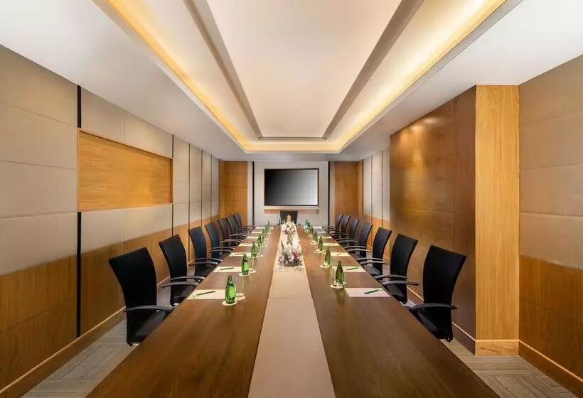 호텔 Holiday Inn Agra Mg Road An Ihg