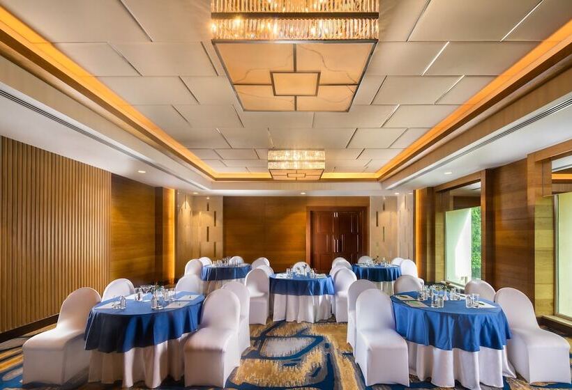 호텔 Holiday Inn Agra Mg Road An Ihg