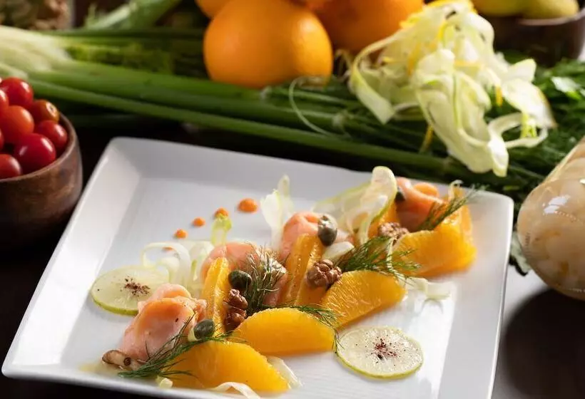 호텔 Holiday Inn Agra Mg Road An Ihg