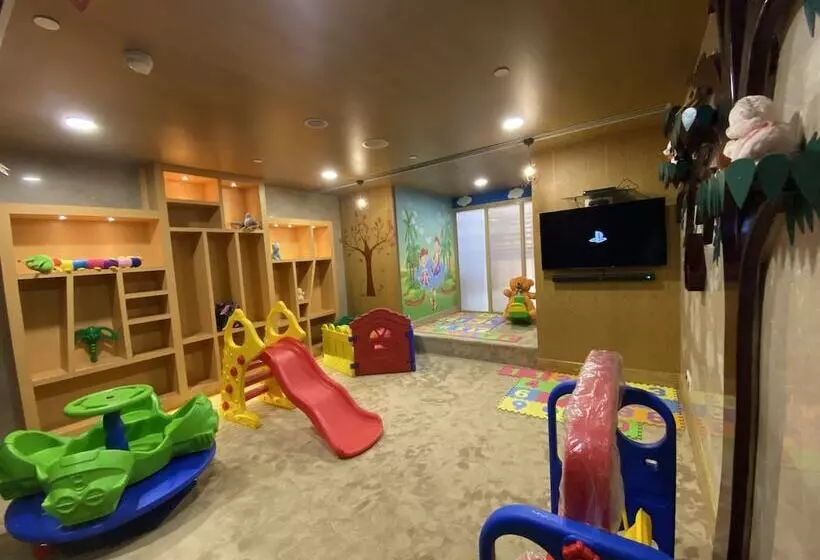 호텔 Holiday Inn Agra Mg Road An Ihg