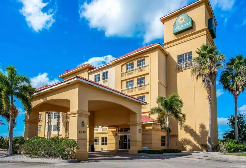 ホテル La Quinta Inn & Suites By Wyndham Ft. Pierce