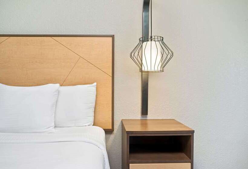 فندق La Quinta Inn & Suites By Wyndham Ft. Pierce