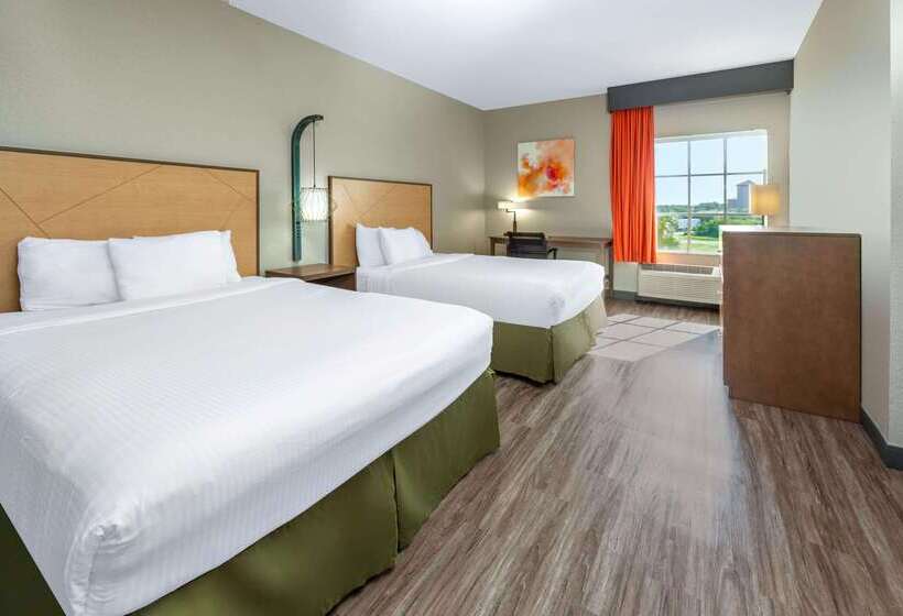 فندق La Quinta Inn & Suites By Wyndham Ft. Pierce