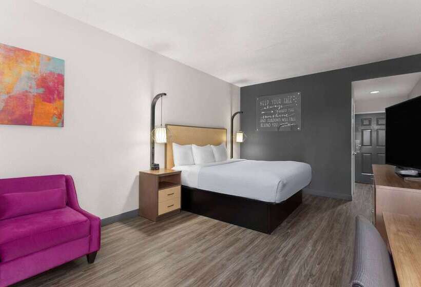 فندق La Quinta Inn & Suites By Wyndham Ft. Pierce