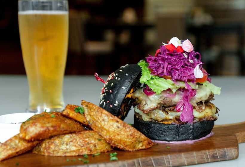 בית מלון כפרי Marriott Executive Apartments Panama City, Finisterre