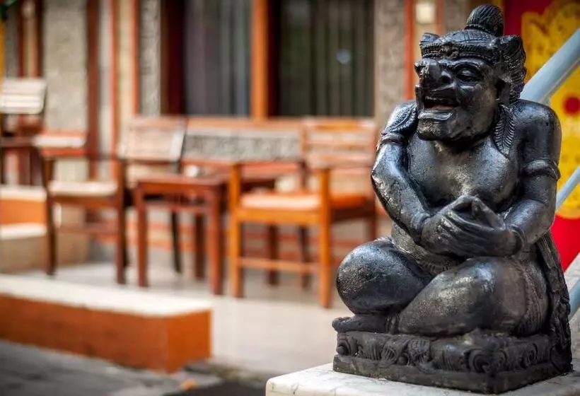 ホテル Melasti Kuta Bungalows & Spa