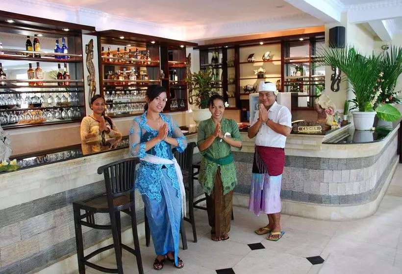 Отель Dolphin Bali