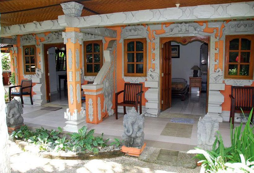 Отель Dolphin  Bali