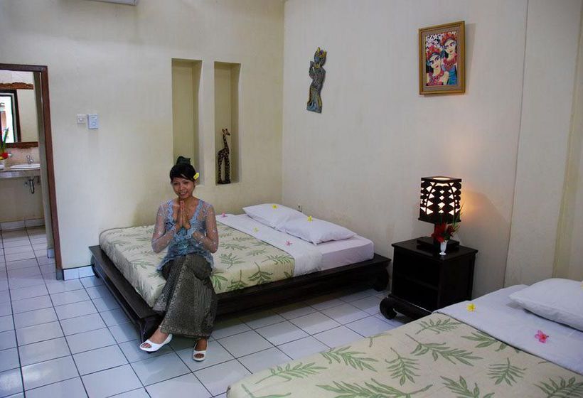 Отель Dolphin  Bali