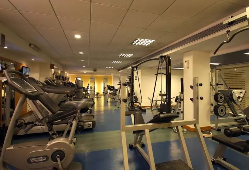 בית מלון כפרי Radisson Jaipur City Center