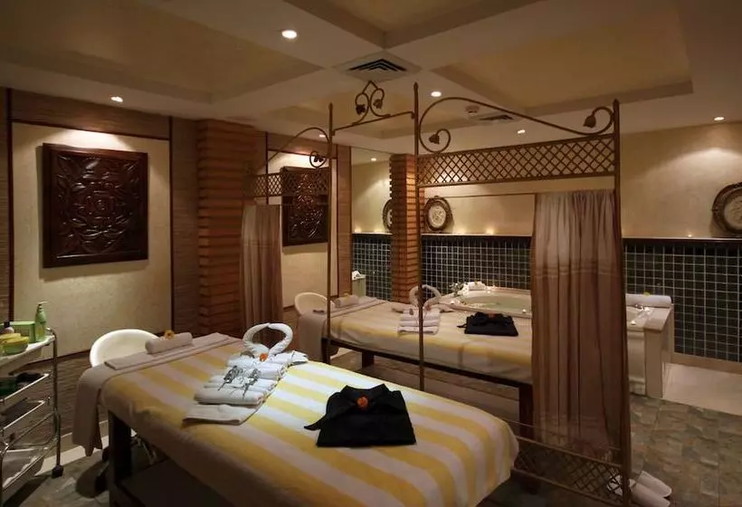 בית מלון כפרי Radisson Jaipur City Center