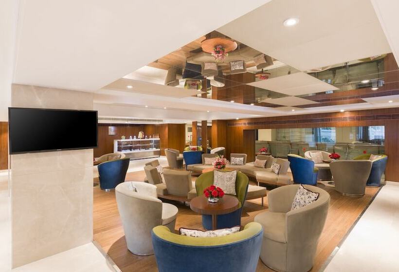 בית מלון כפרי Radisson Jaipur City Center