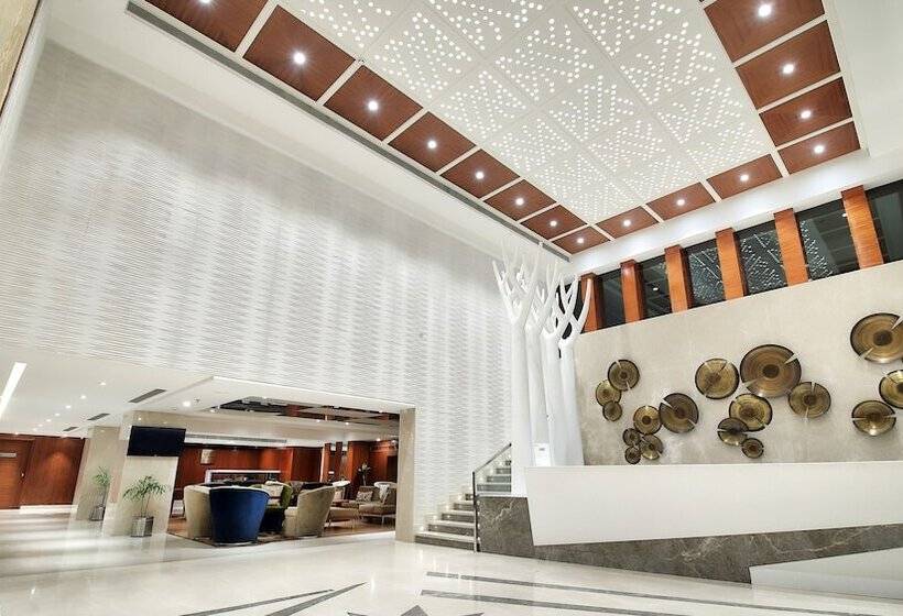 בית מלון כפרי Radisson Jaipur City Center