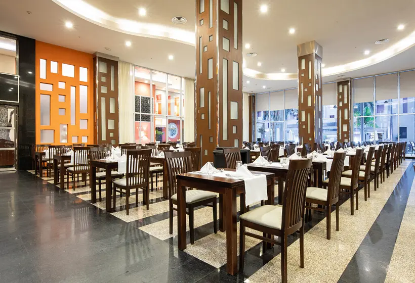 Hotel Riu Plaza Panama