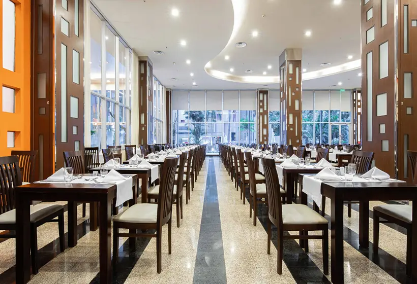 Hotel Riu Plaza Panama