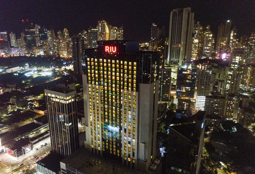 Hotel Riu Plaza Panama