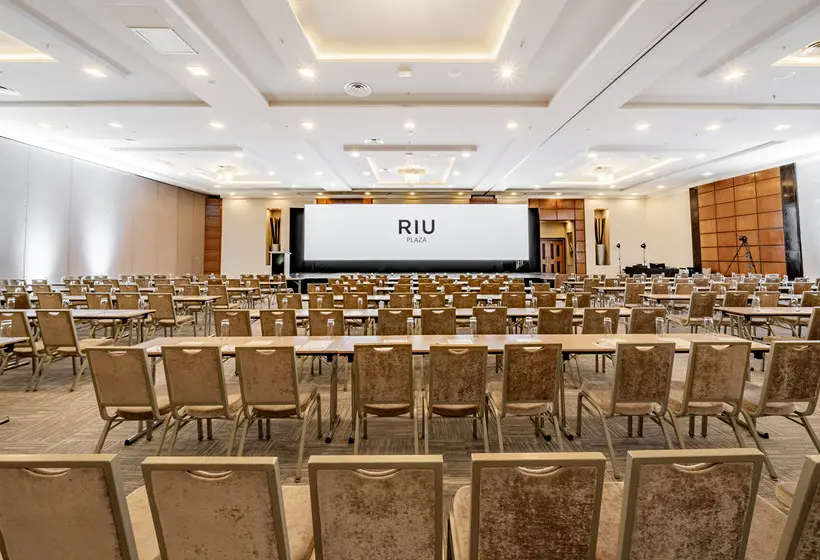 Hotel Riu Plaza Panama