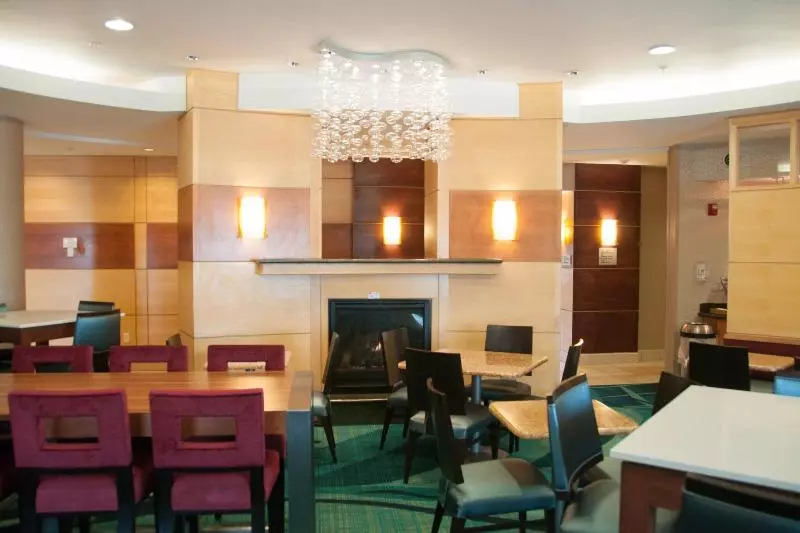 Отель Springhill Suites By Marriott Colorado Springs South