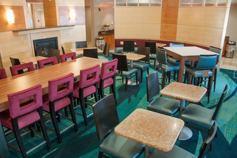 هتل Springhill Suites By Marriott Colorado Springs South