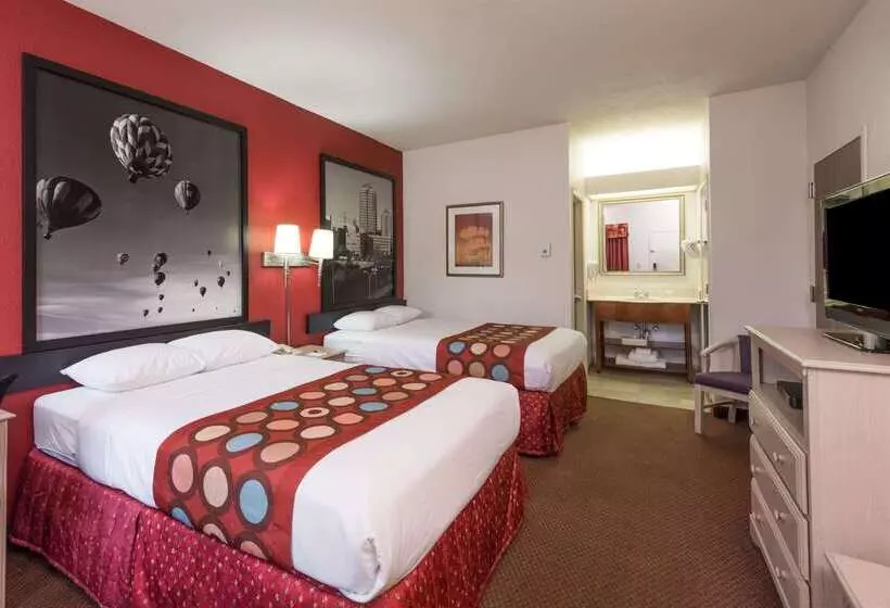 Hotel Quality Inn & Suites