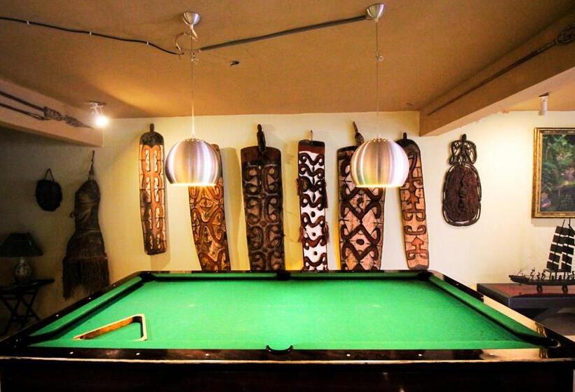 酒店 Tanah Merah Art Resort