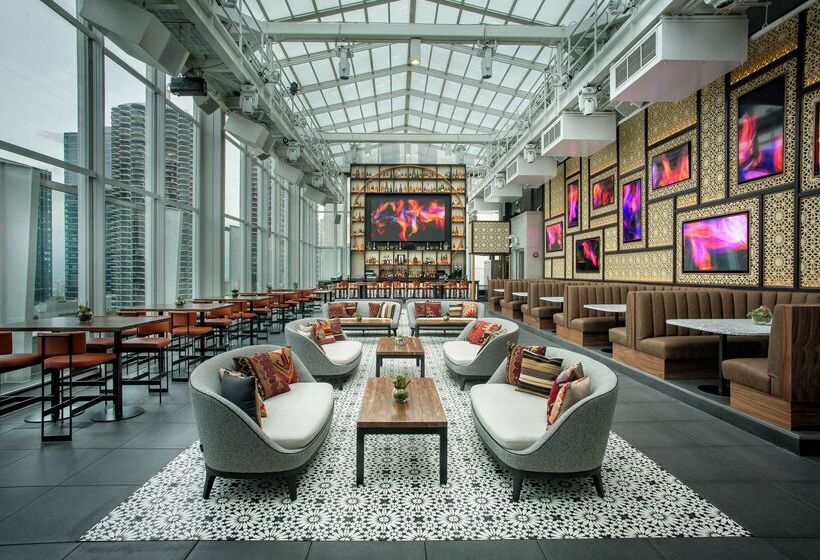 فندق Thewit Chicago, A Hilton