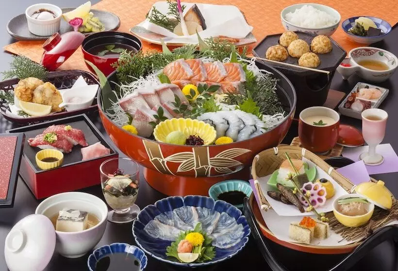 Отель Yamatoya Honten Ryokan Osaka