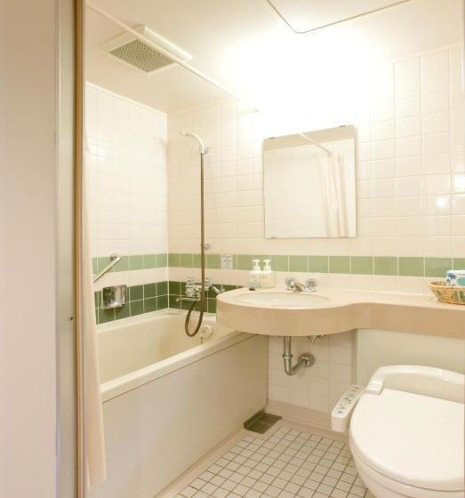 Отель Yamatoya Honten Ryokan Osaka