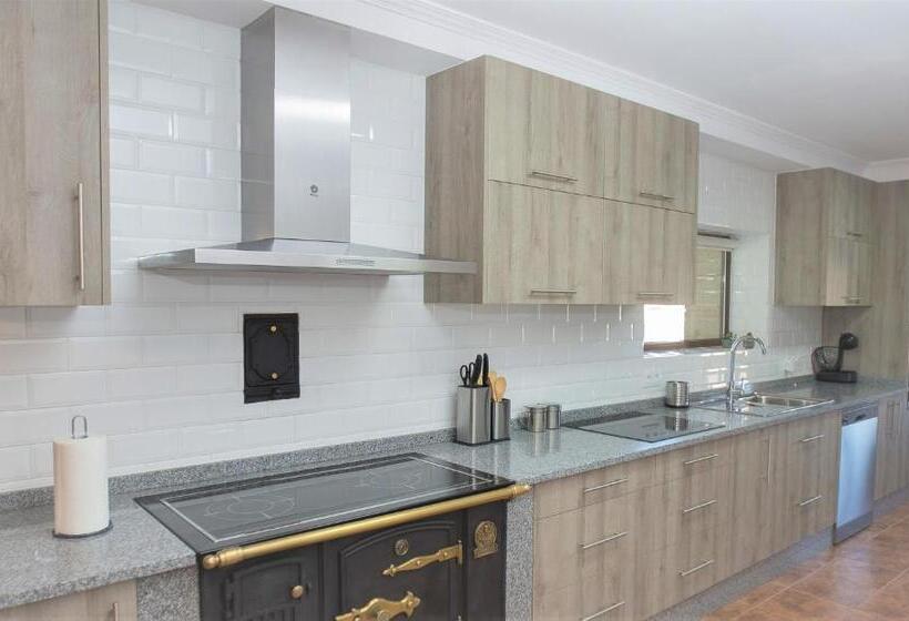 Hospedium Galitrips A Casa De Lucho