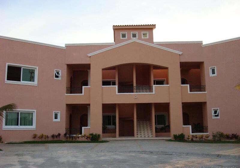 فندق Aventuras Club Marina