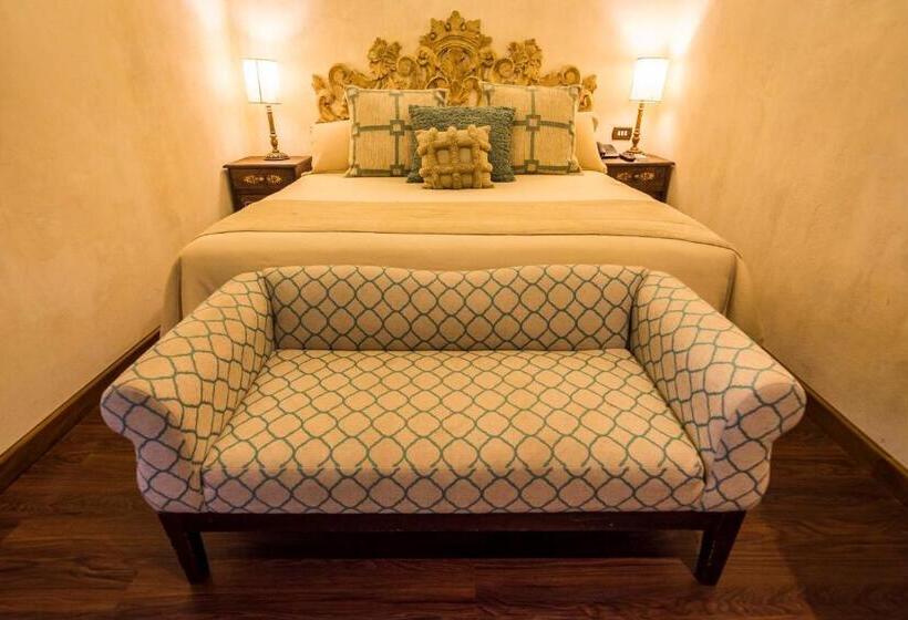 هتل Boutique Los Pasos & Spa