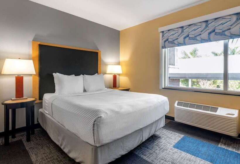 Cambria Hotel Ft Lauderdale, Airport South & Cruise Port